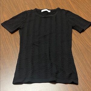 Costes Basic Black Textured Short Sleeve Top, size small